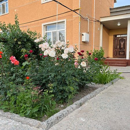 Nukus Guest House Exterior photo